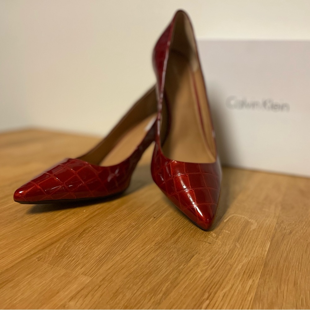 Calvin Klein pumps